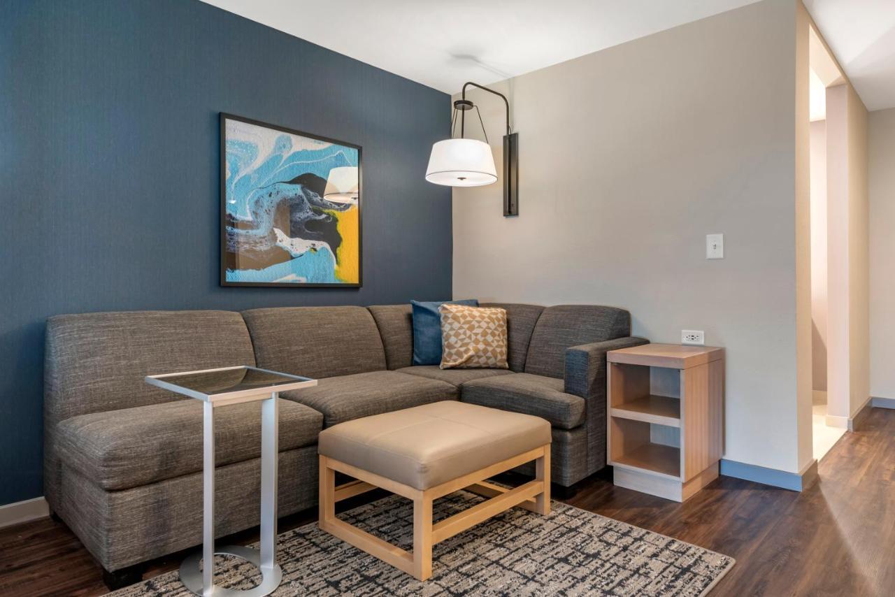 Hyatt Place Indianapolis Кармел Экстерьер фото