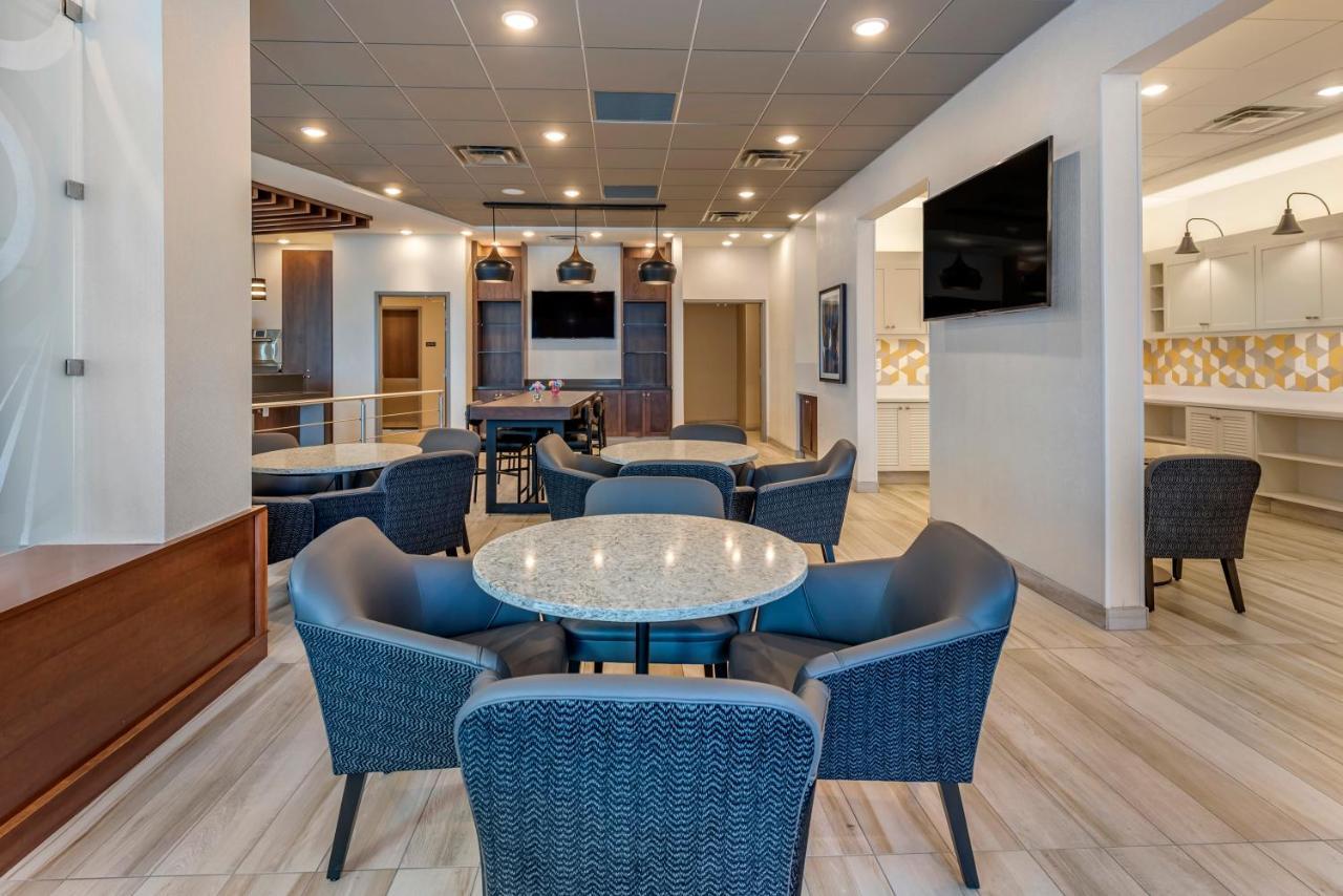 Hyatt Place Indianapolis Кармел Экстерьер фото