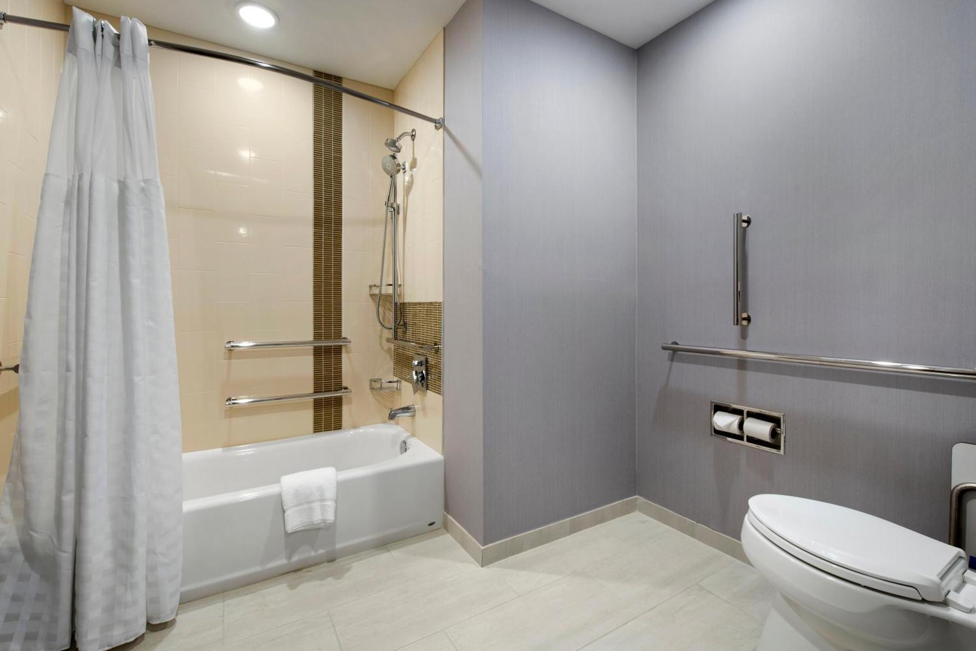 Hyatt Place Indianapolis Кармел Экстерьер фото